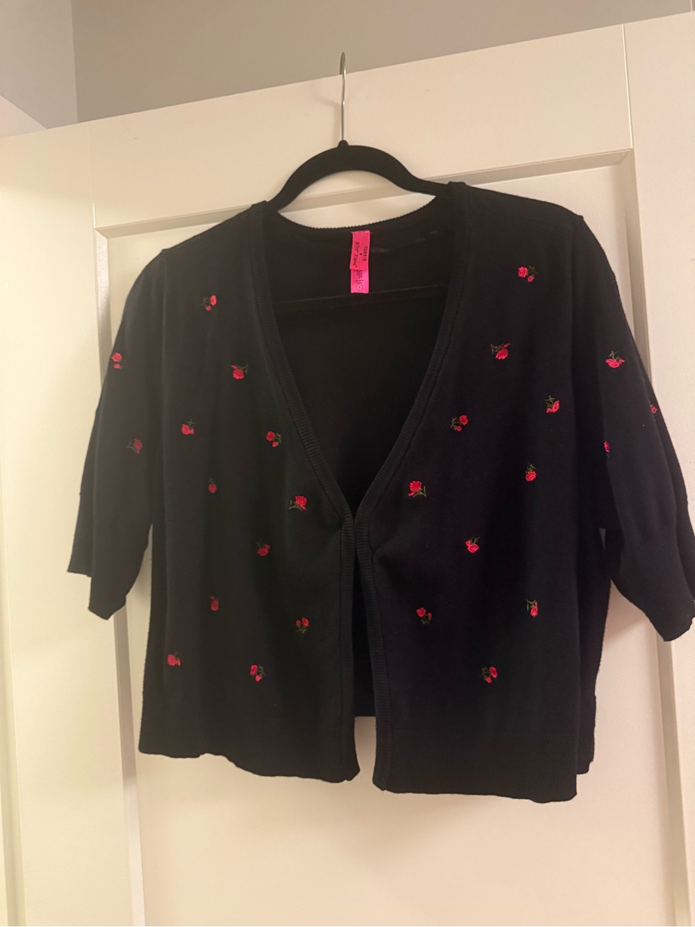 TorriBetsey Johnson Black Cropped Short-Sleeve Cardigan with Red Rose Embroidery